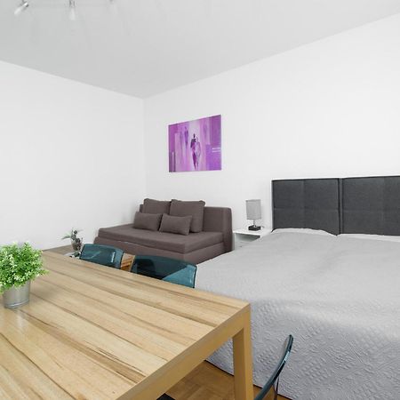 Apartment Mandlgasse I Contactless Check-In Wien Exteriör bild