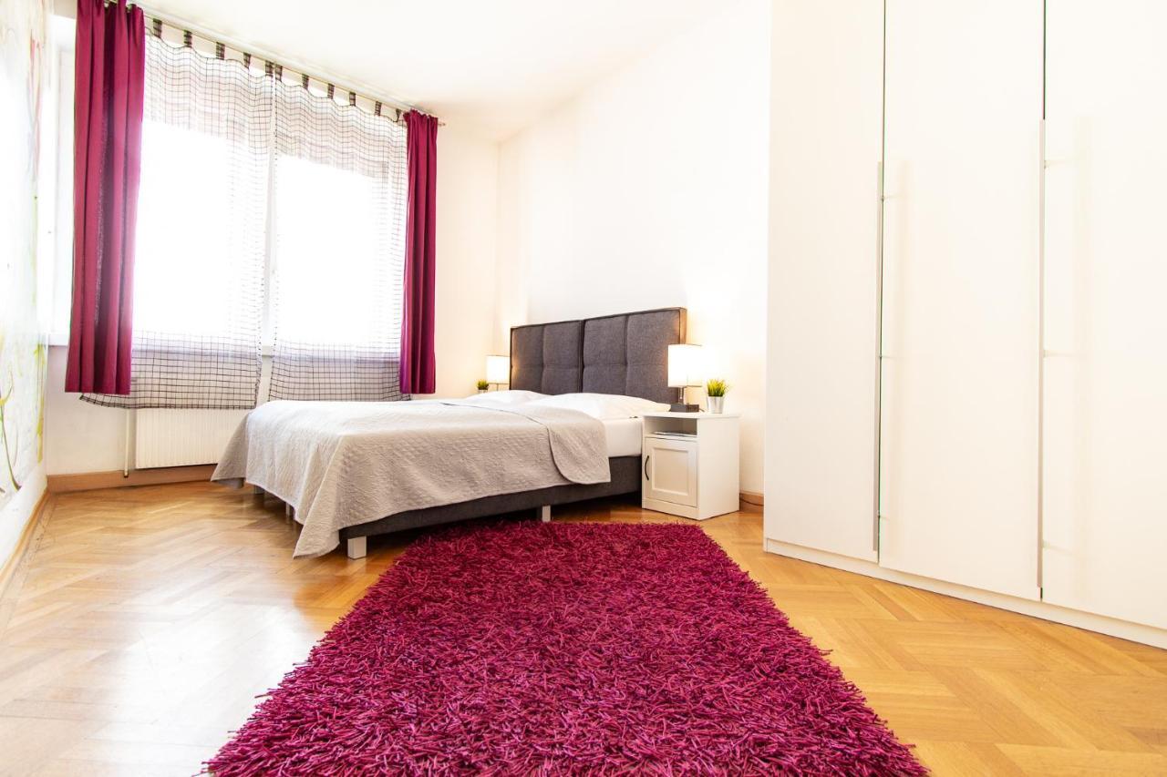 Apartment Mandlgasse I Contactless Check-In Wien Exteriör bild